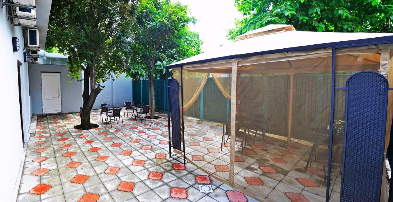 Hotel Garden Tbiliszi Kültér fotó