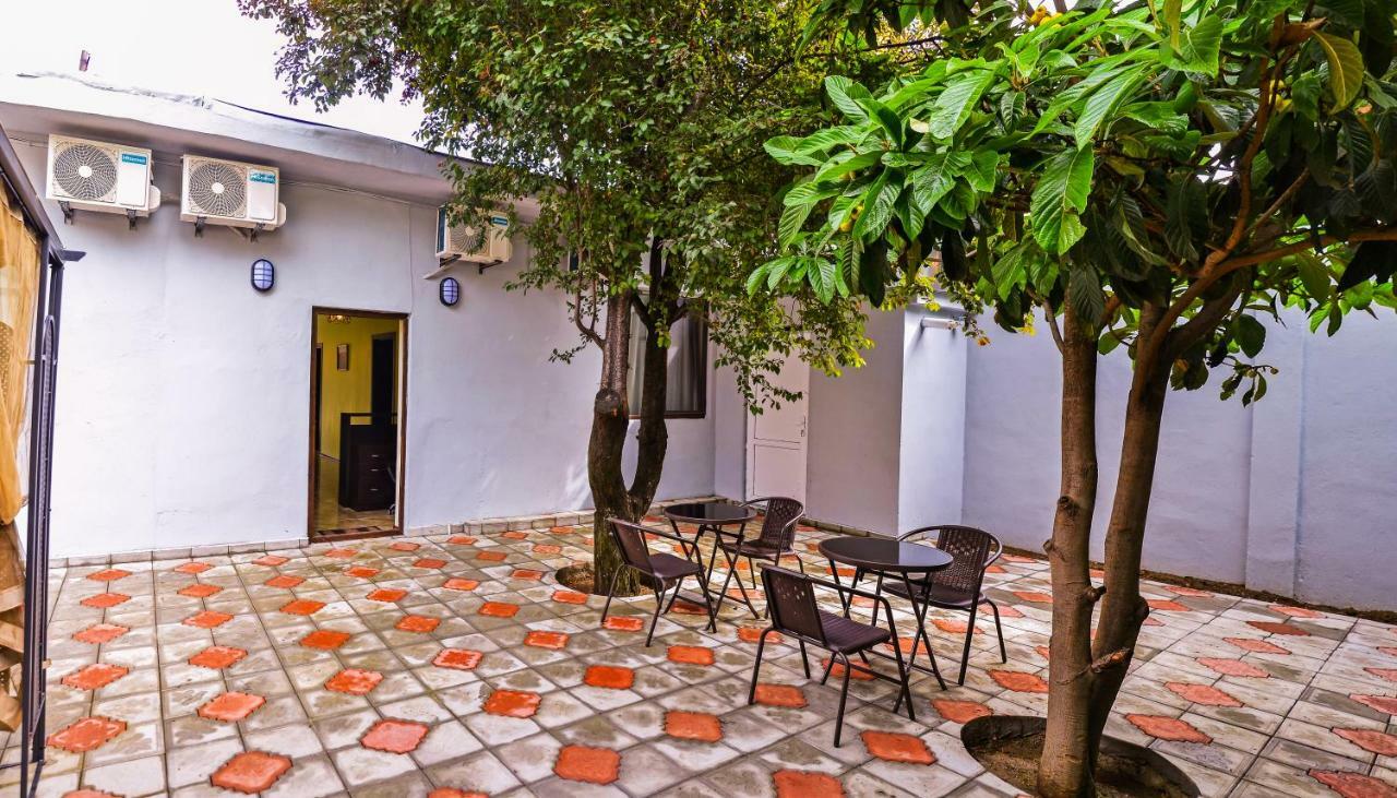 Hotel Garden Tbiliszi Kültér fotó