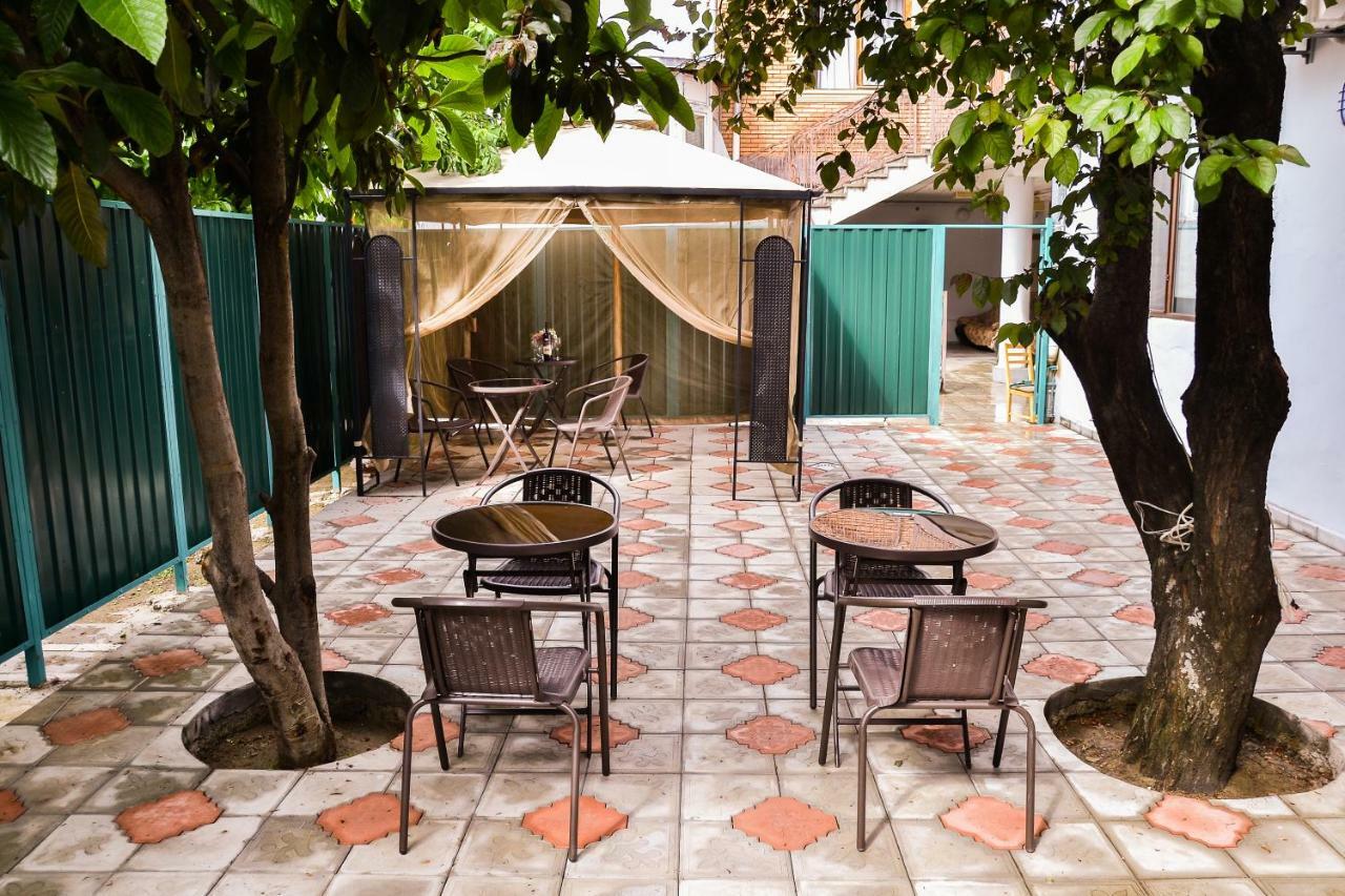 Hotel Garden Tbiliszi Kültér fotó